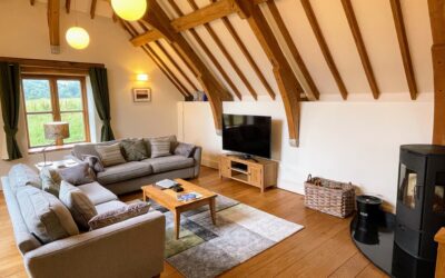 Oak Barn - Living Room